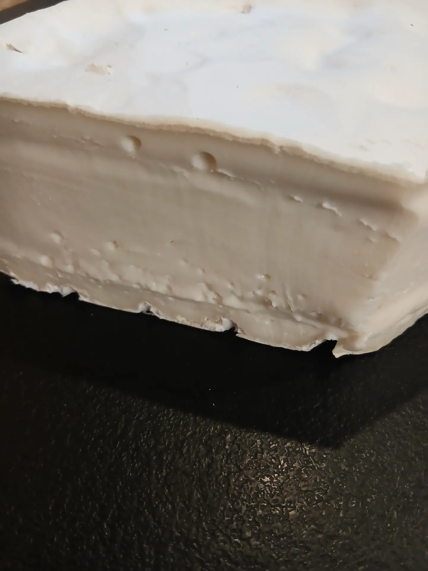 Type Brie au lait de chèvre 100gr (prix/kg)
